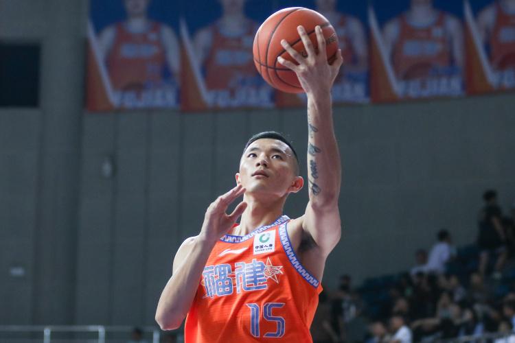 的全部比赛, 竟如何, 他们和球队