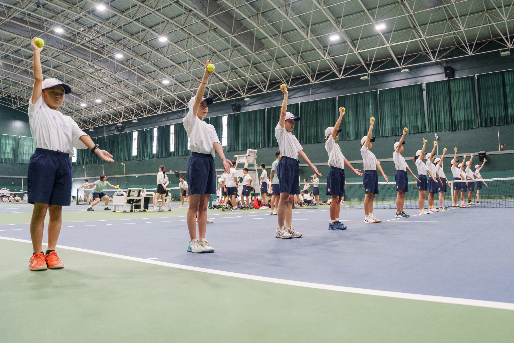 孩子, 球童们还将