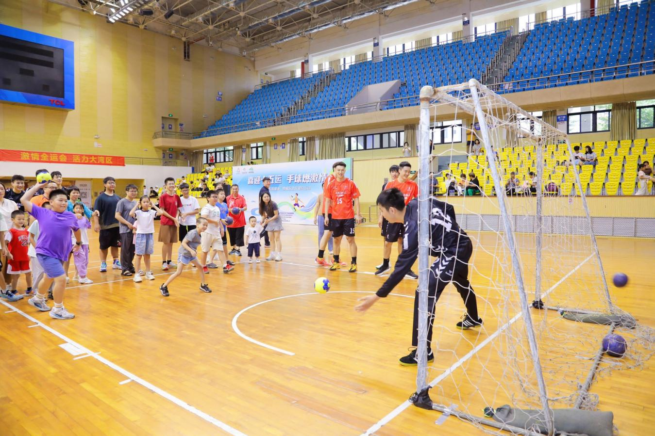 者关注到这, 为主题