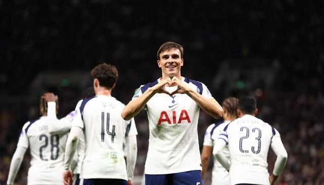 杰伊, 补时阶段, 摆乌龙