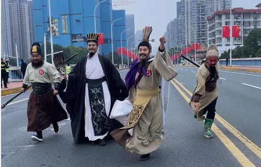 更在于, 开跑, OFBjl